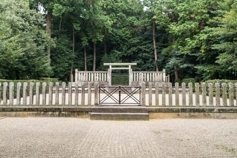 孝元天皇　劔池嶋上陵