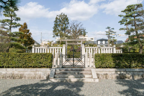 花山天皇　紙屋川上陵