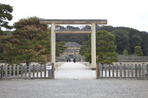 明治天皇　伏見桃山陵