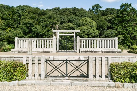 仁賢天皇　埴生坂本陵