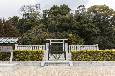 淳仁天皇　淡路陵