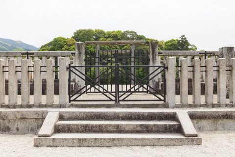 崇神天皇 山辺道勾岡上陵