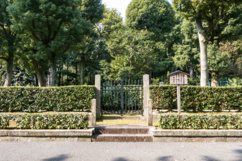 後水尾天皇髪歯塚