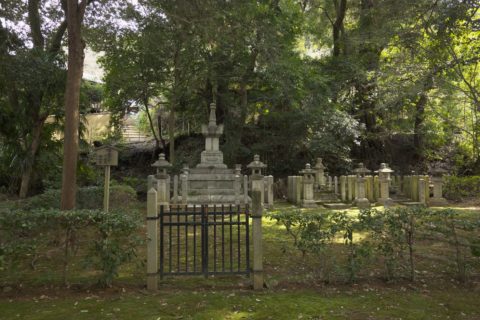 青蓮院宮下ノ墓地