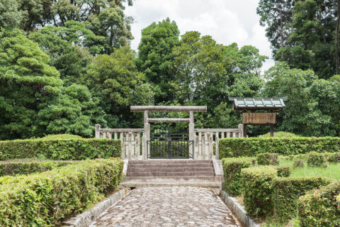 一条天皇皇后　定子　鳥戸野陵