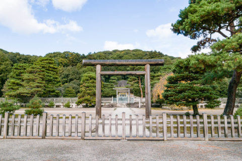 明治天皇皇后　昭憲皇太后　伏見桃山東陵