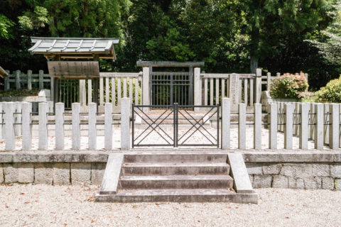 白河天皇皇后　賢子　上醍醐陵<br />白河天皇皇女　尊称皇后　媞子内親王　上醍醐陵<br />白河天皇皇女　尊称皇后　令子内親王　上醍醐陵<br />鳥羽天皇皇女　禧子内親王墓