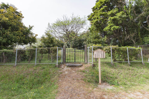 勾金陵墓参考地